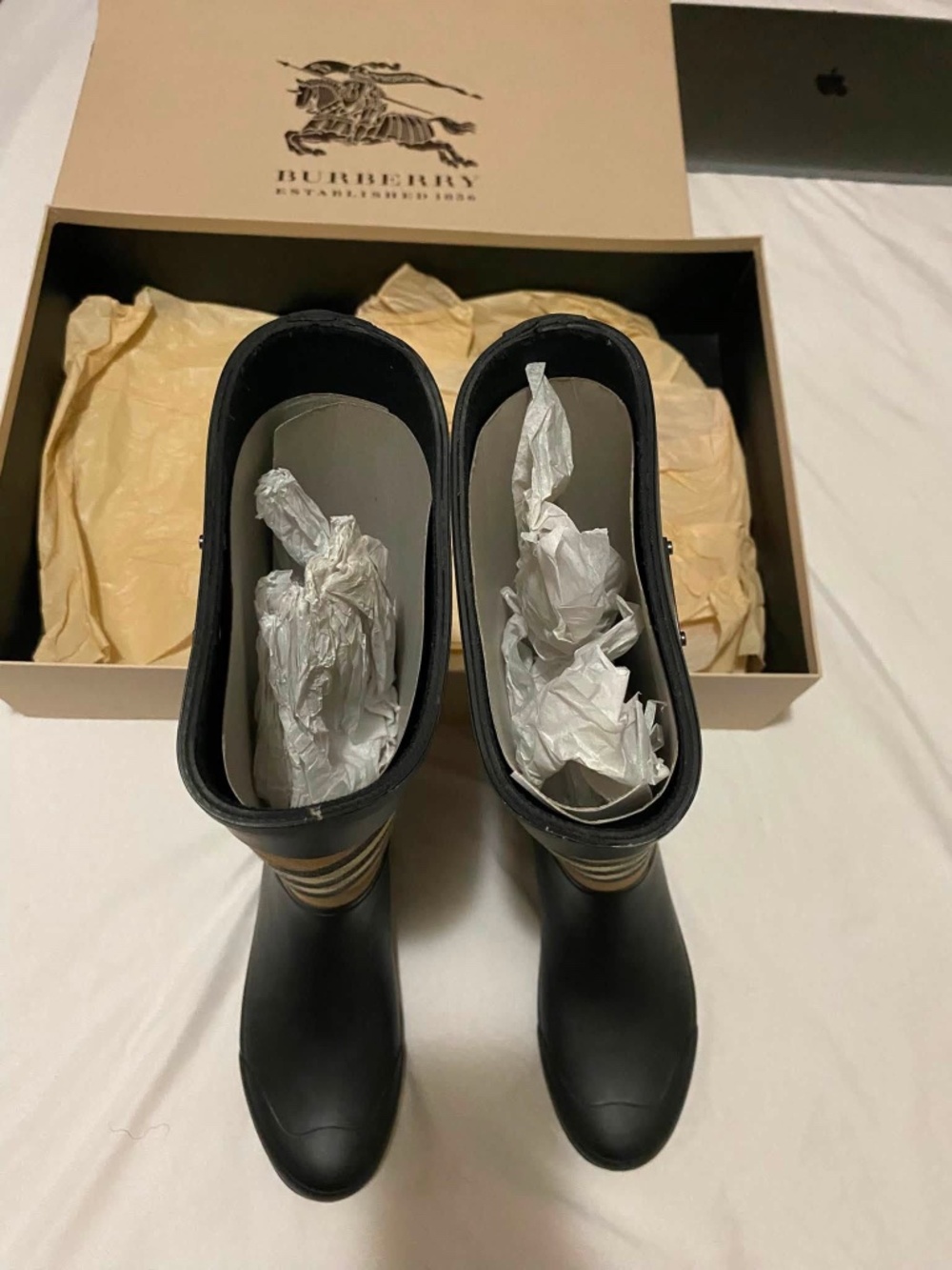 BURBERRY CLEMENCE HOUSE CHECK RAIN BOOTS - Picture 7 of 16
